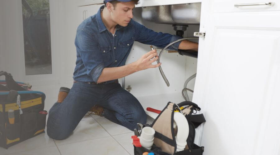 Local water heater installation in Cotulla, TX